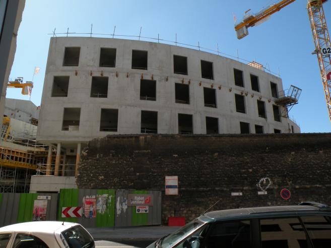  construction d'immeuble, hopital Sainte-Anne
